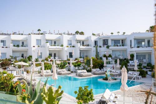 Puerto del Carmen Hotel | Lani's Suites de Luxe - Adults Only