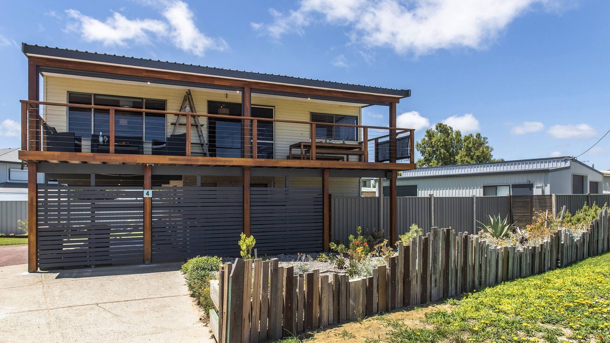 Lancelin House | Lano Beach House - Unwind at Lano Beach House