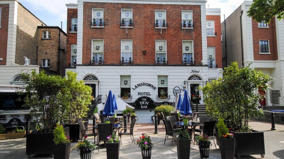 Ballsbridge Hotel | Lansdowne Hotel