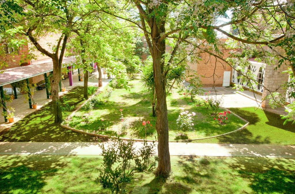 Pilas House | Lantana Garden