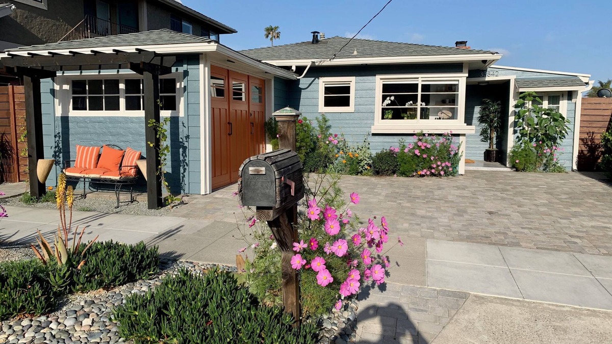 Lantern District Cottage | Lantern Village Ocean View Cottage