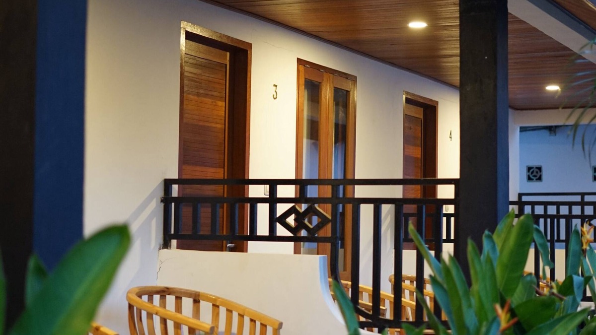 Kuta Bed & Breakfast | Lantis ViBES Inn