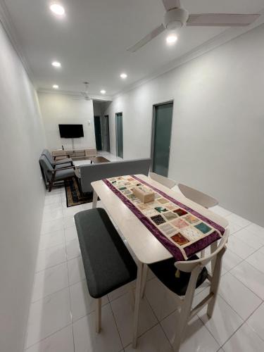 Banting House | Lanuna Homestay Banting