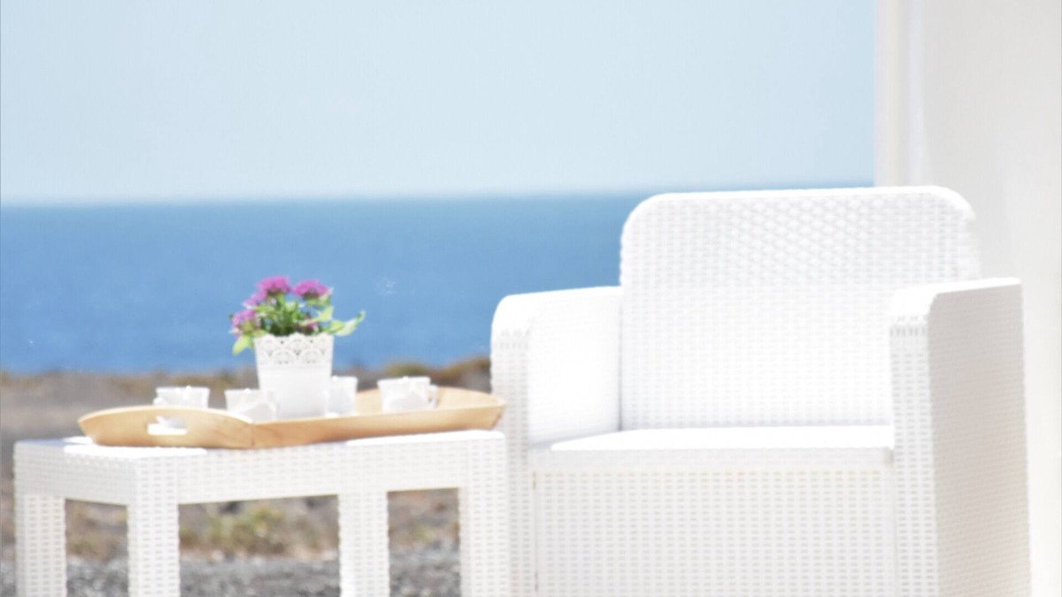 La Santa Ski Chalet | Lanzarote, Villa on the seafront.