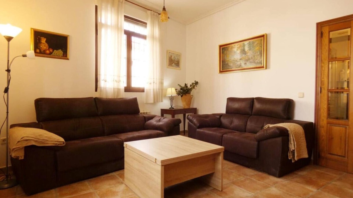 Villacastin House | 'Lar de María' with Private Garden and Wi-Fi