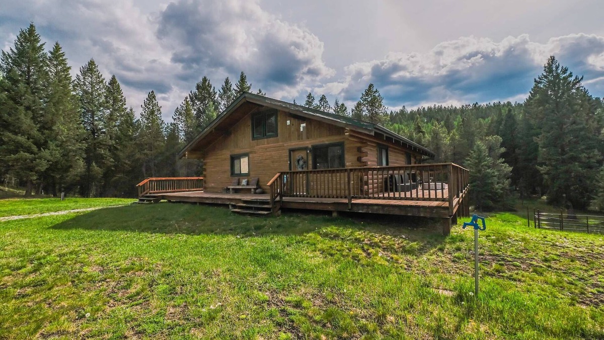 Eureka Cabin | Larch Lodge – Secluded Cabin!