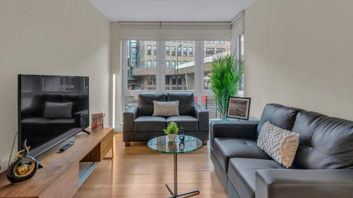Greenwich West Apartment | Large 1 Bed Apartment London Cutty Sark Greenwich Canary Wharf