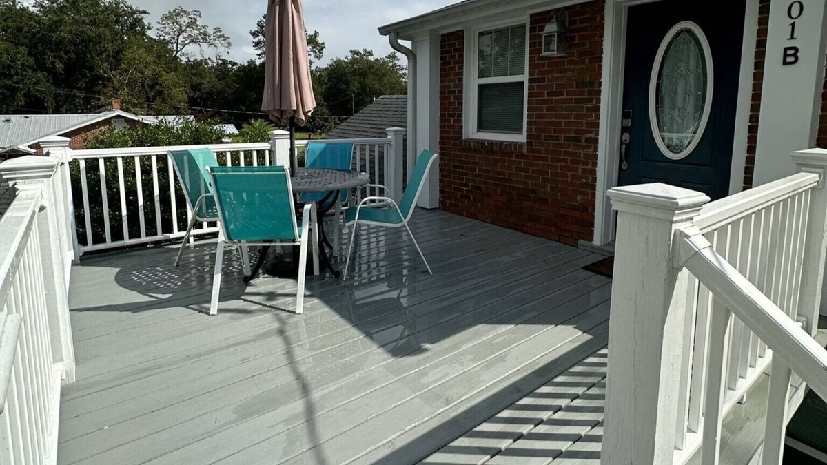 St. Marys Apartment | Large 1 Bedroom 1 Bath apartment with full kitchen, living room and work space