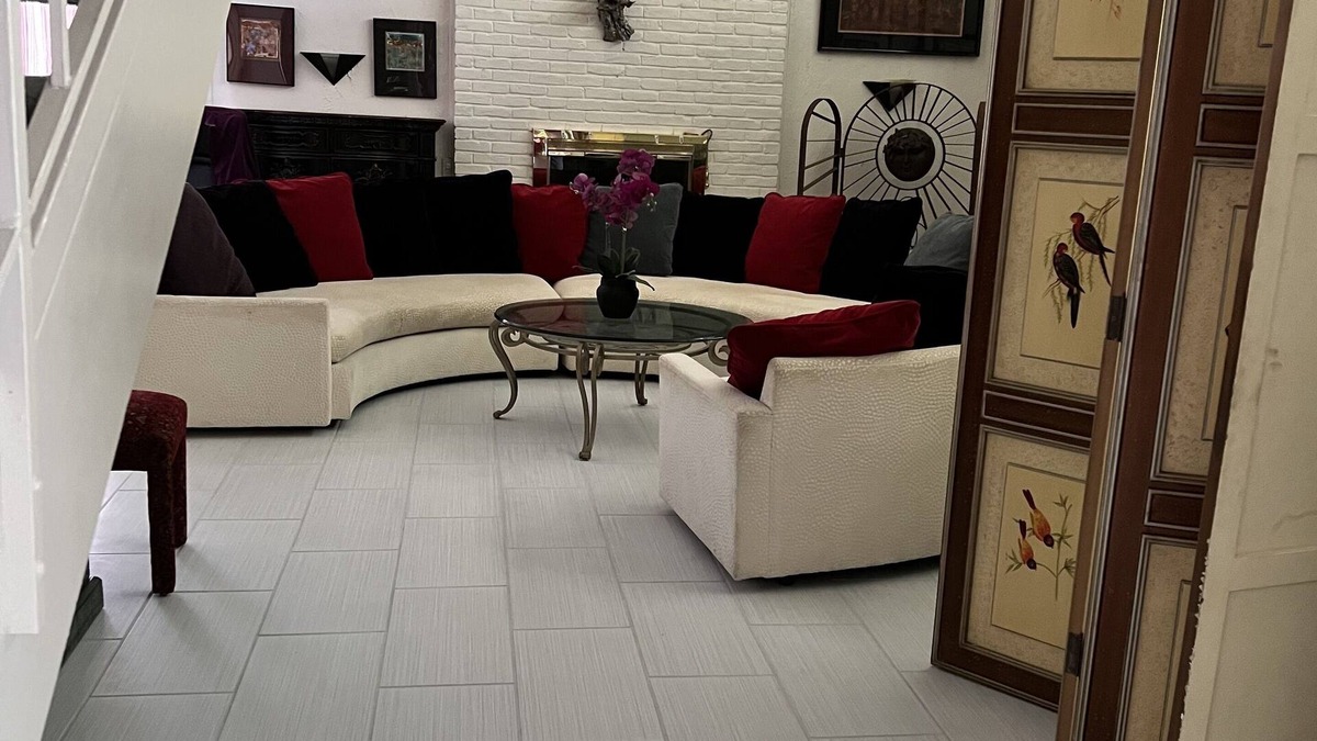 Southwest Carrollton House | Large 1-bedroom 2 Queen beds, private bathroom sleeps 1 to 4 with WiFi