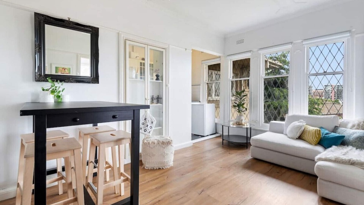 South Yarra Apartment | Large 1B South Yarra