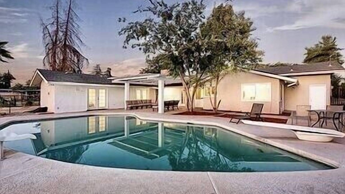 Clovis Other | Large 2 Master Bedrooms total 4 bedroom 3 bath, family friendly house with AC