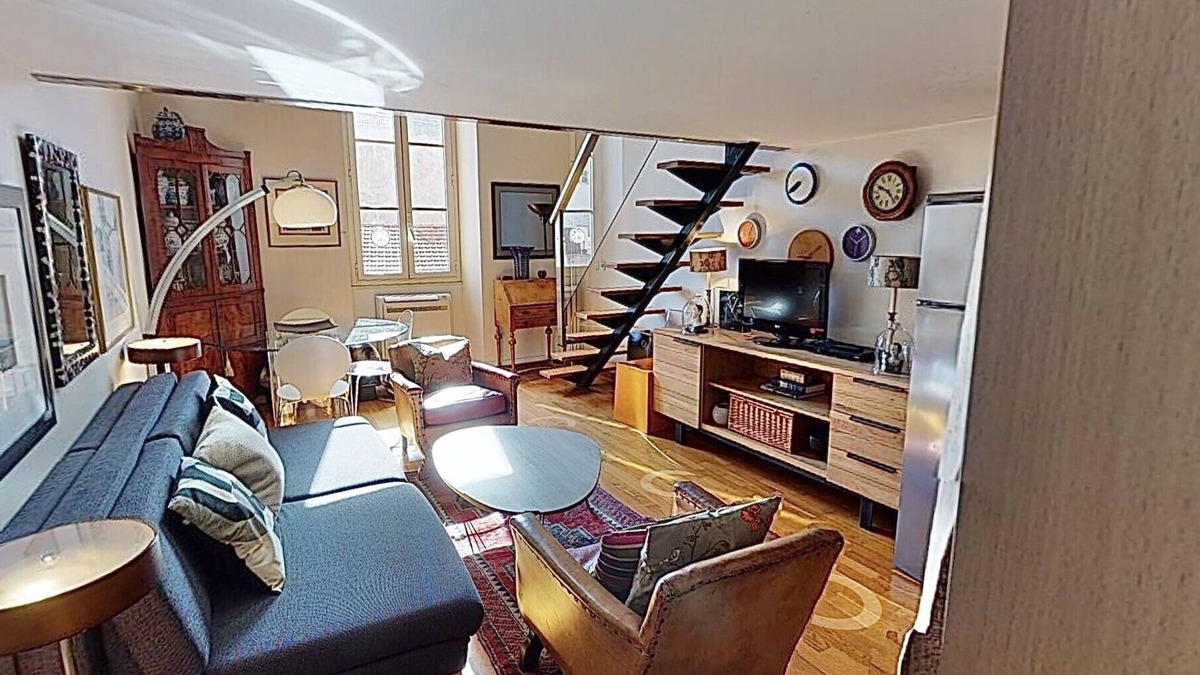 Jean-Medecin Apartment | Large 3 Bed/3 Shower Rooms Close to the Beach, Shops, Restaurants & Old Nice