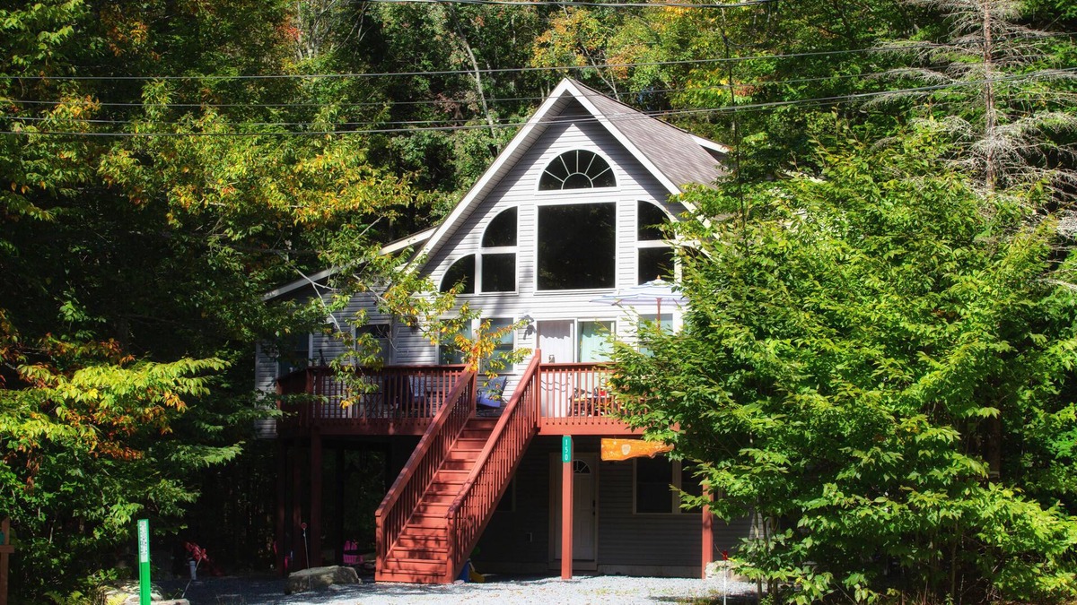 Pocono Lake House | Large 3 Story Chalet on quiet cut-de-sac in Arrowhead Lake Community.