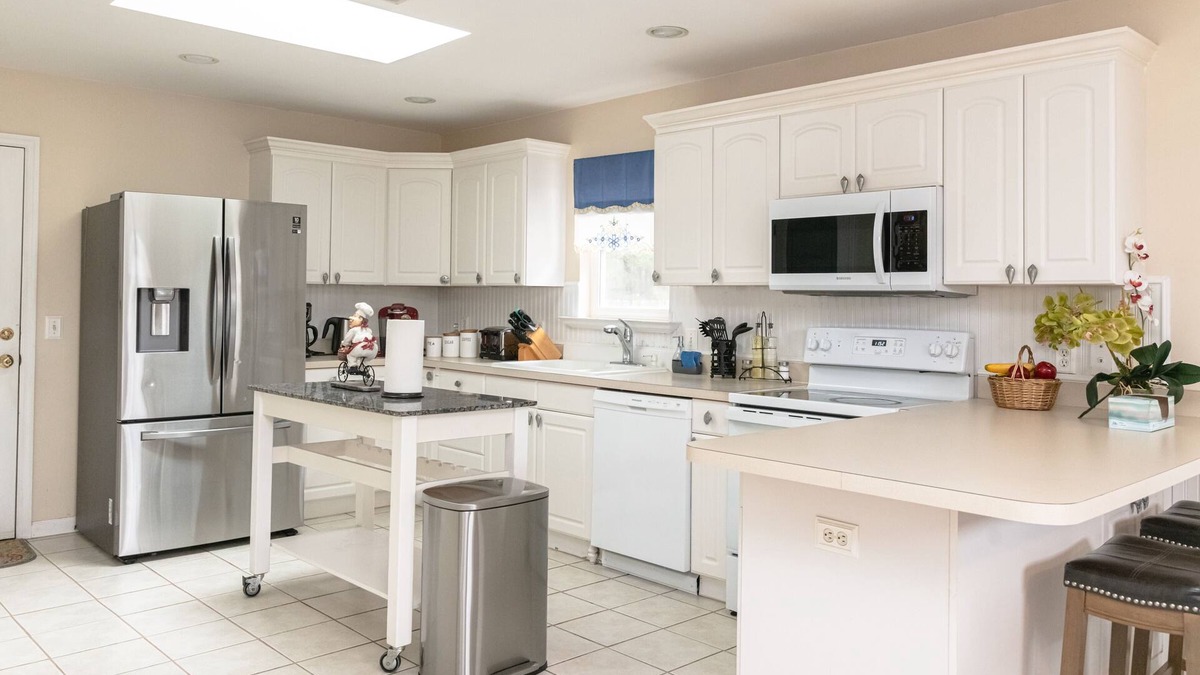 Bluffton House | Large 4 bedroom house. very private neighborhood