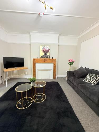 Blackheath Apartment | Large 5 bedroom House close to station
