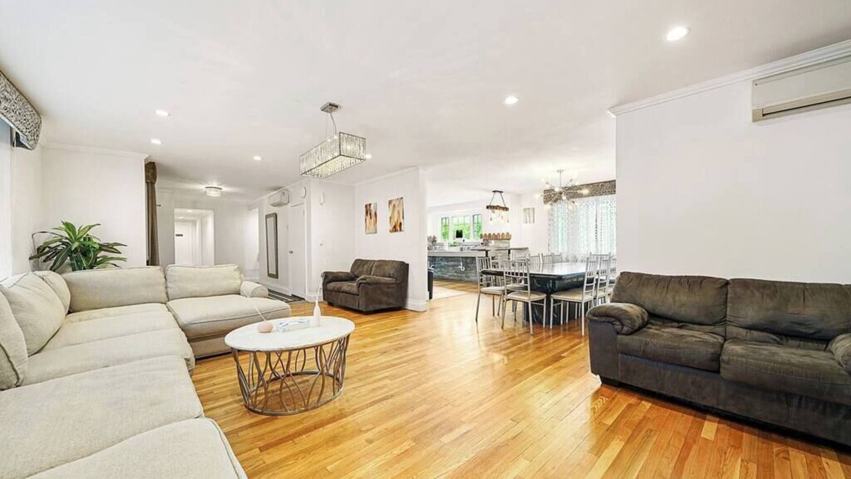 Woodridge House | Large 7B/3B Villa w/Indoor Pool, Hot Tub, Slps 16