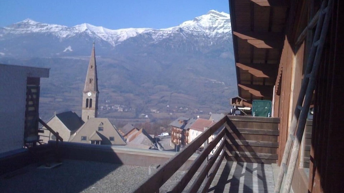 Saint-Leger-les-Melezes Apartment | Large apartment, 7 people, at the foot of the slopes, Saint-Léger-les-Mélèzes