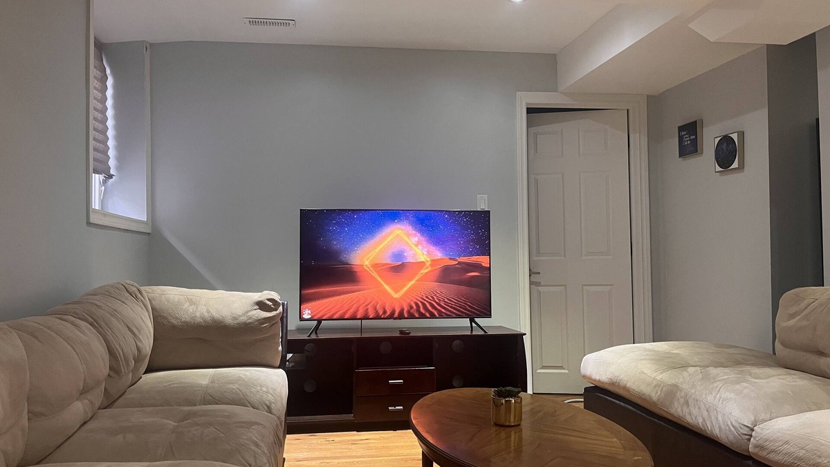 Brampton Apartment | Large and cozy 2 bedroom bast apt