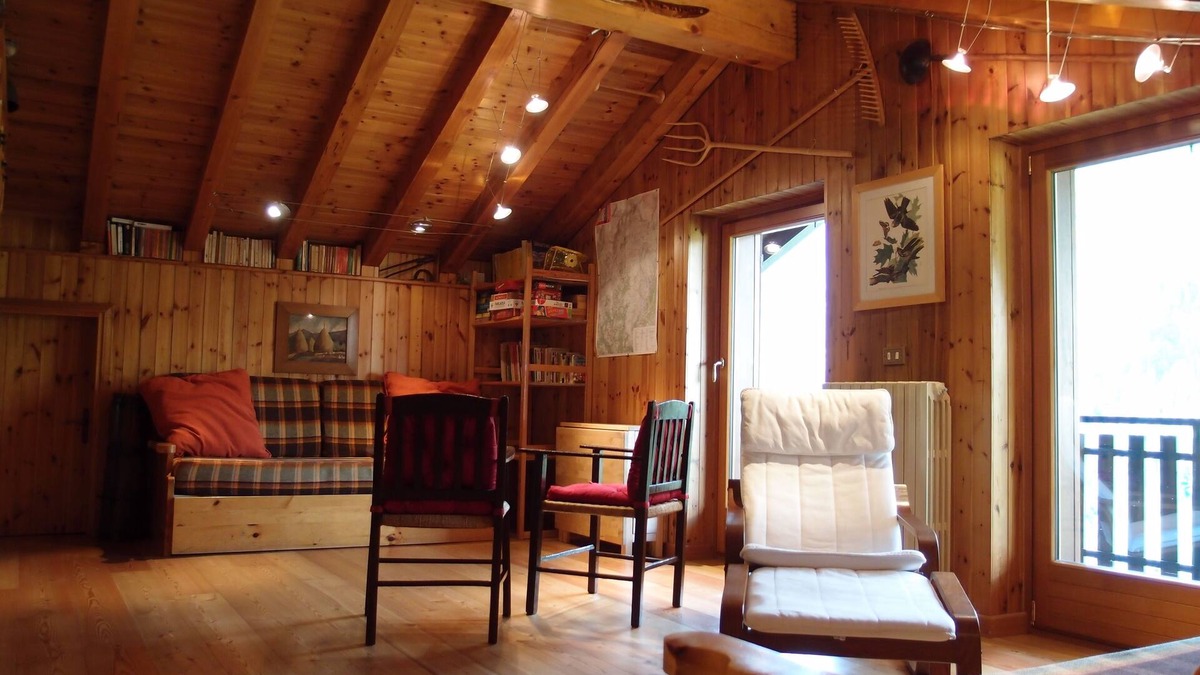 Paquier Apartment | Large and welcoming attic in Valtournenche