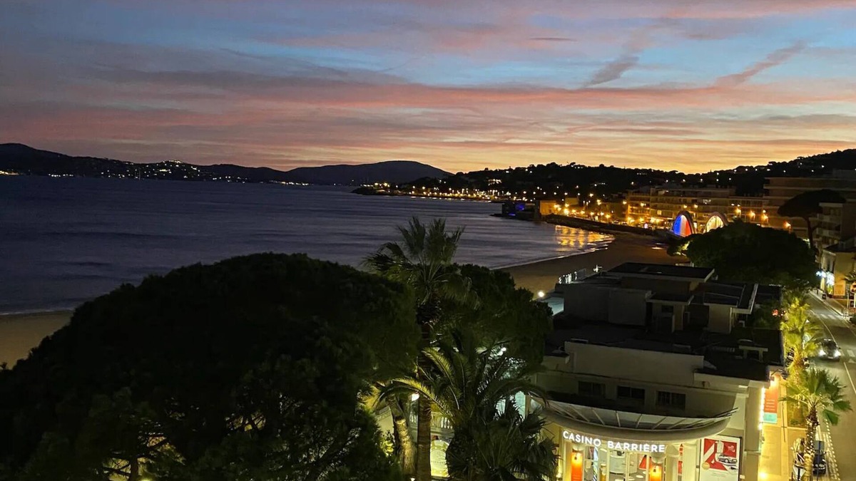 Sainte-Maxime City Centre Apartment | Large apartment - Residence de la Rose 5 étoile