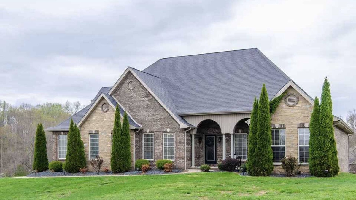 Somerset House | Large Beautiful House in Somerset/lake Cumberland