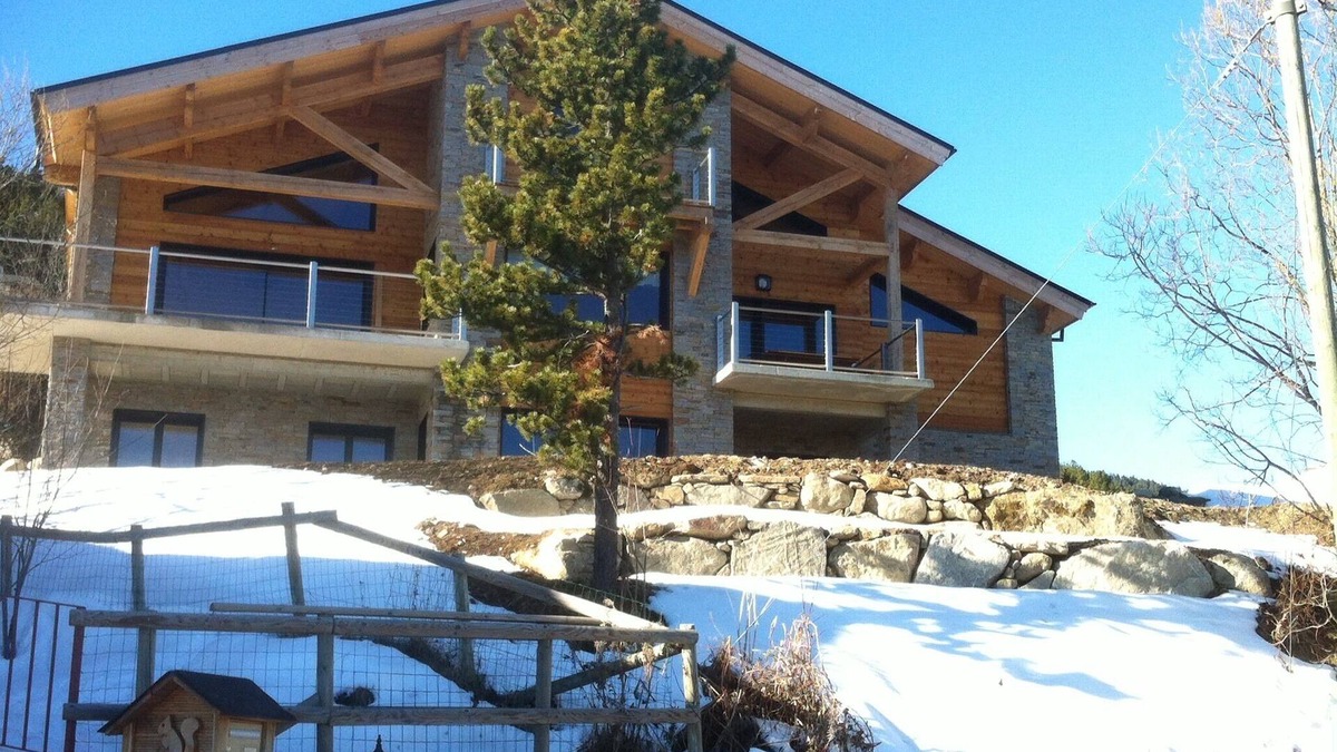 Les Angles Ski Chalet | Large chalet 12 people
