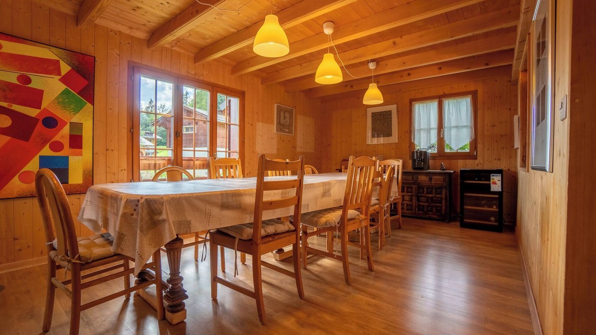 Barboleusaz Ski Chalet | Large chalet located a few minutes walk from the Place de la Barboleuse, the train station, shops an