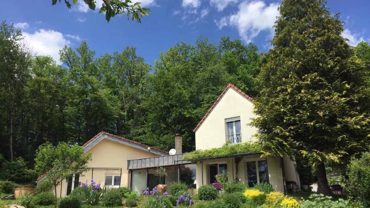 Fontain House | Large comfortable property in a quiet area, beautiful exhibition, large park for 10 people