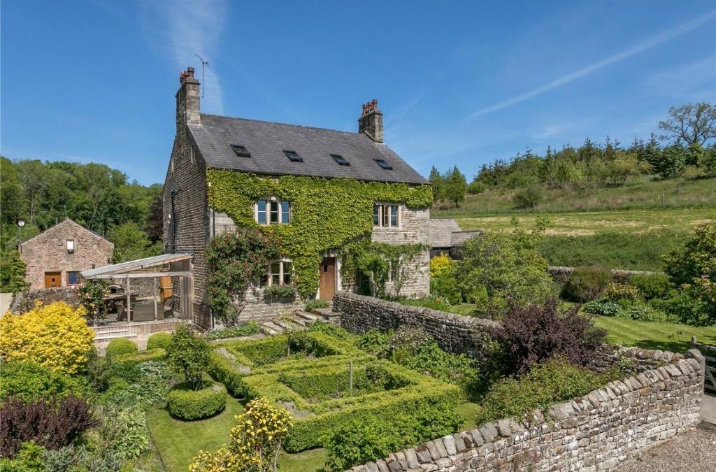 Bashall Eaves House | Large Country Farmhouse