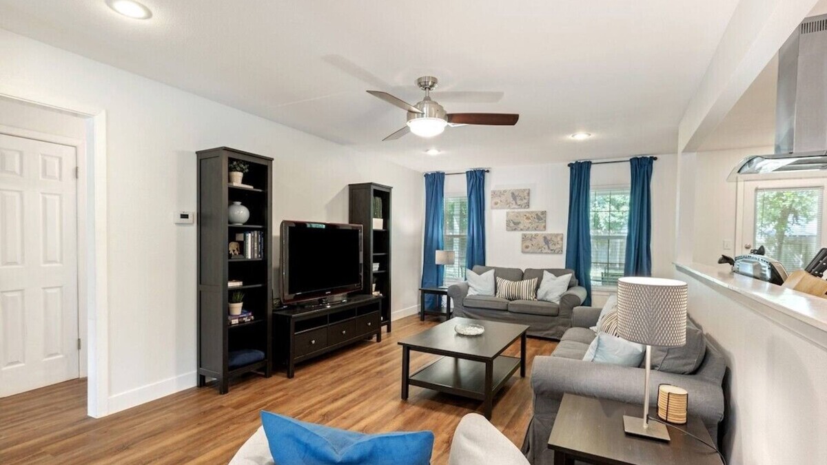 Wooten House | Large Dining, Open Floor Plan by AustinGetaways