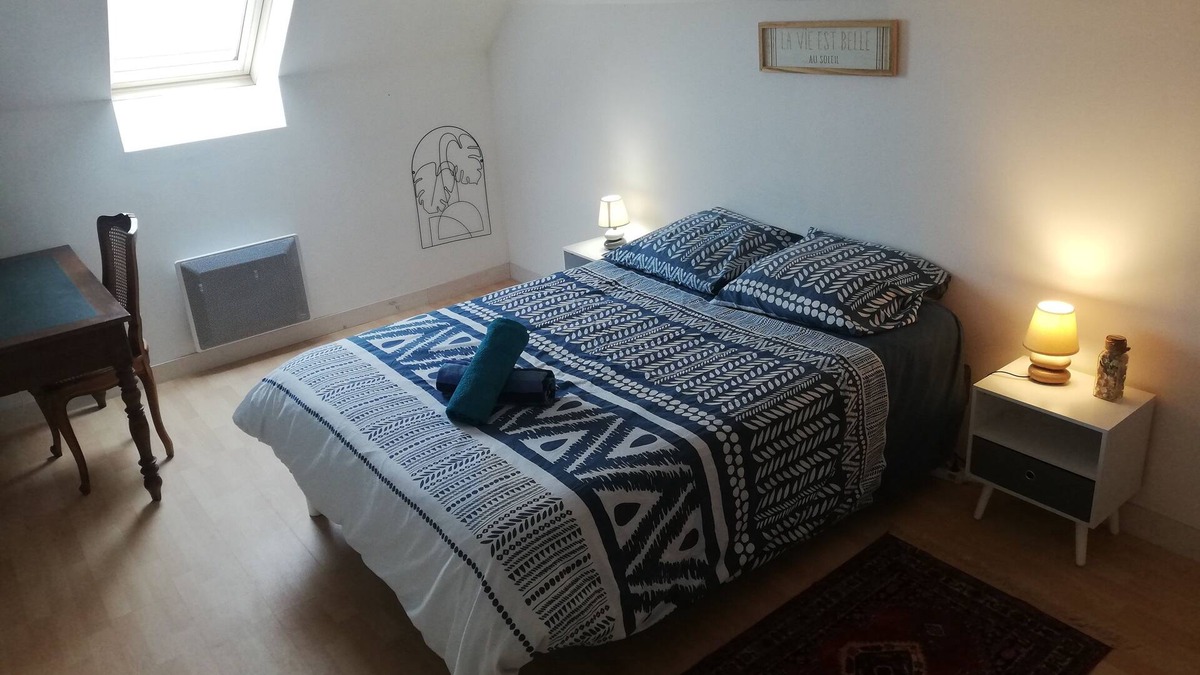 Lesneven Apartment | Large duplex - The market square