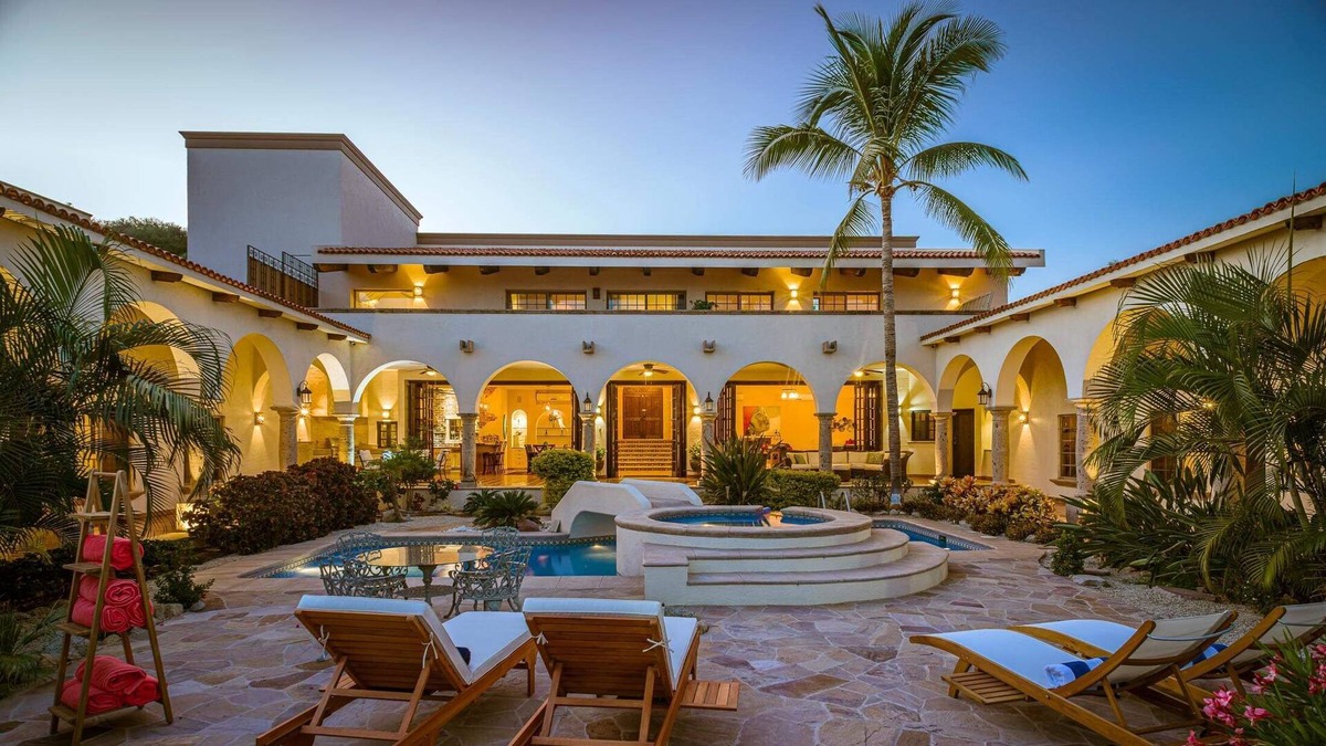 Campo de Golf Fonatur Villa | Large Family Villa in San Jose Sleeps 20!