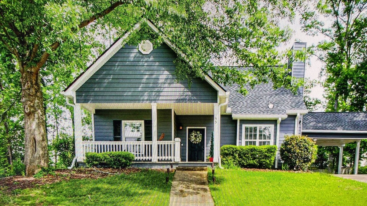 Newnan House | Large Family Cottage, King Master Bed, Downtown Newnan, Local Park &City of Hope