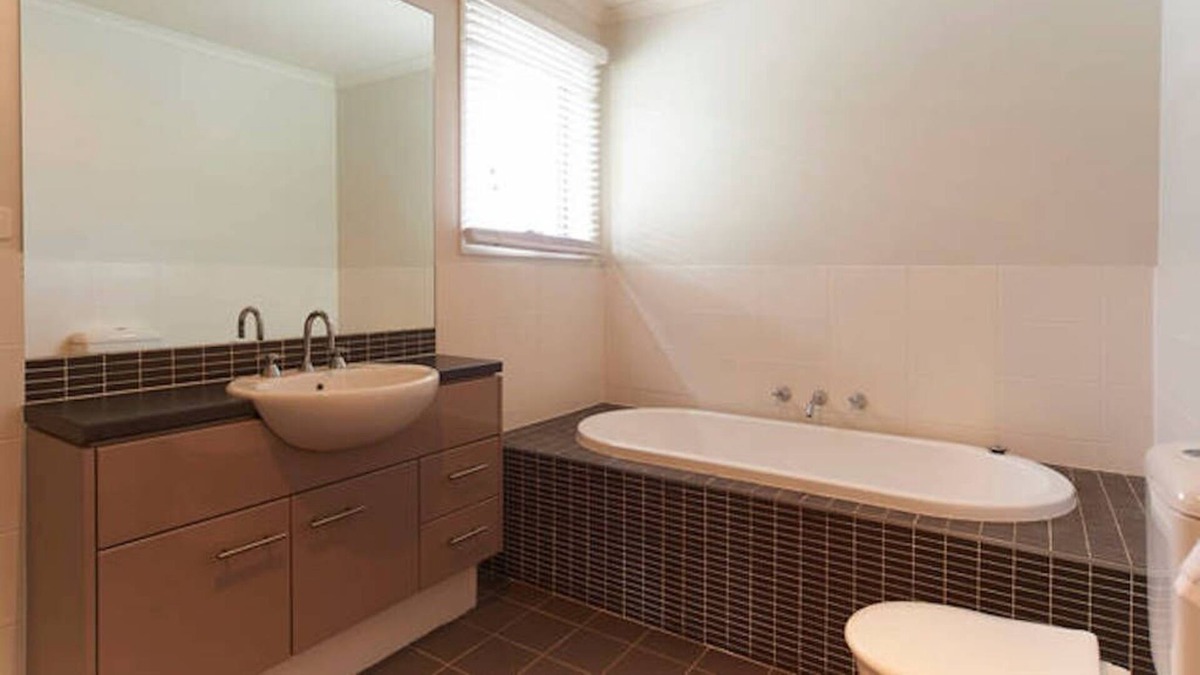 Cranebrook House | Large Family Home in Cranebrook