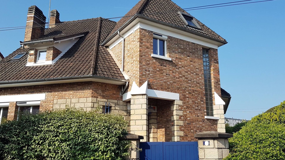 Cachan House | Large family home with garden, 20 minutes from Paris by RER