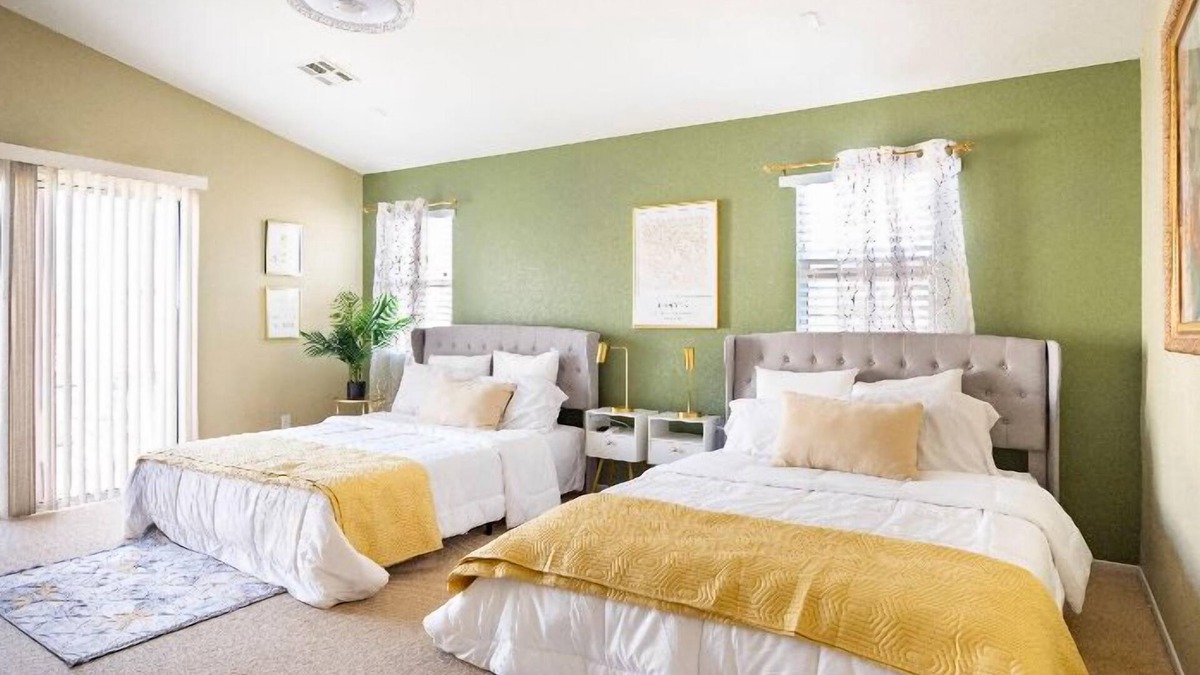 MacDonald Ranch House | Large Fully Furnished 5 Bedroom Home