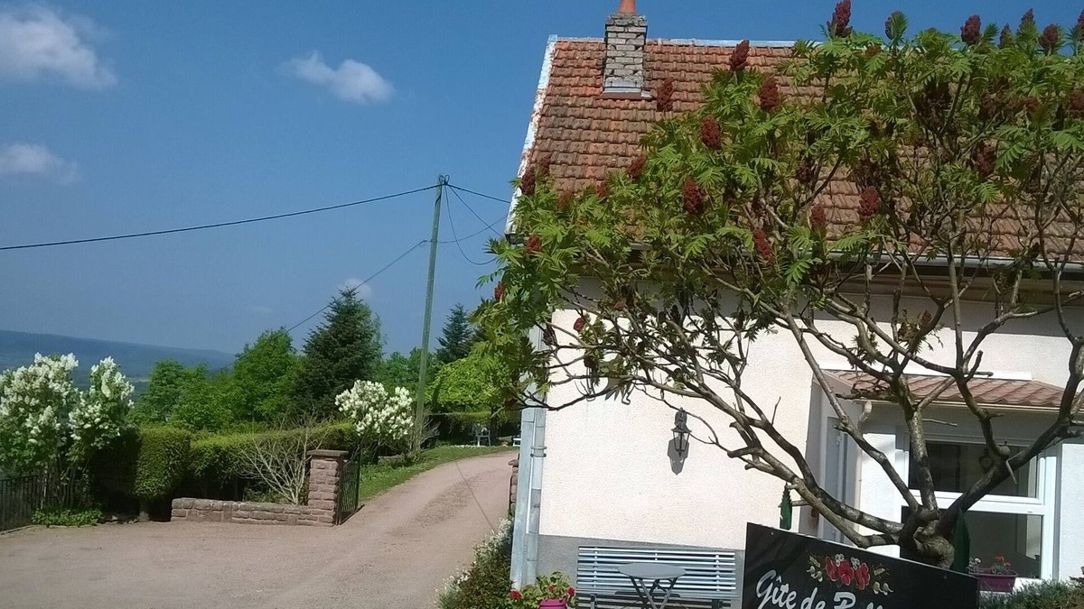 Plainfaing House | Large furnished family home 4 bedrooms 5 beds