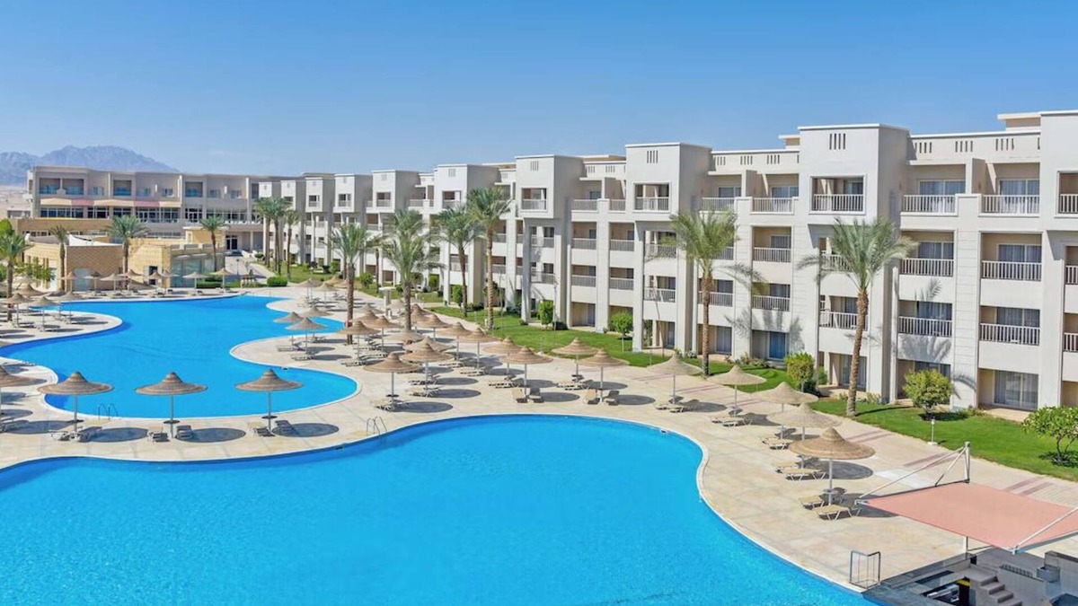 Soma Bay Hotel | Large Group Stay in 4 Relaxing Rooms | Access to Pool, Spa & Coastal Activities