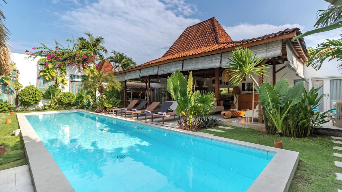 Drupadi Villa | Large group Villa in Seminyak for 24 people