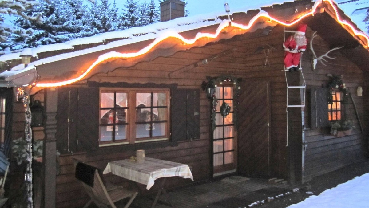 Battenhausen House | Large Holiday Home in Battenhausen with Garden
