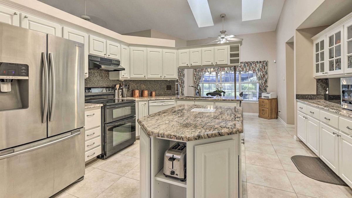 Fellowship House | Large Home ~ 6 Mi to World Equestrian Center!