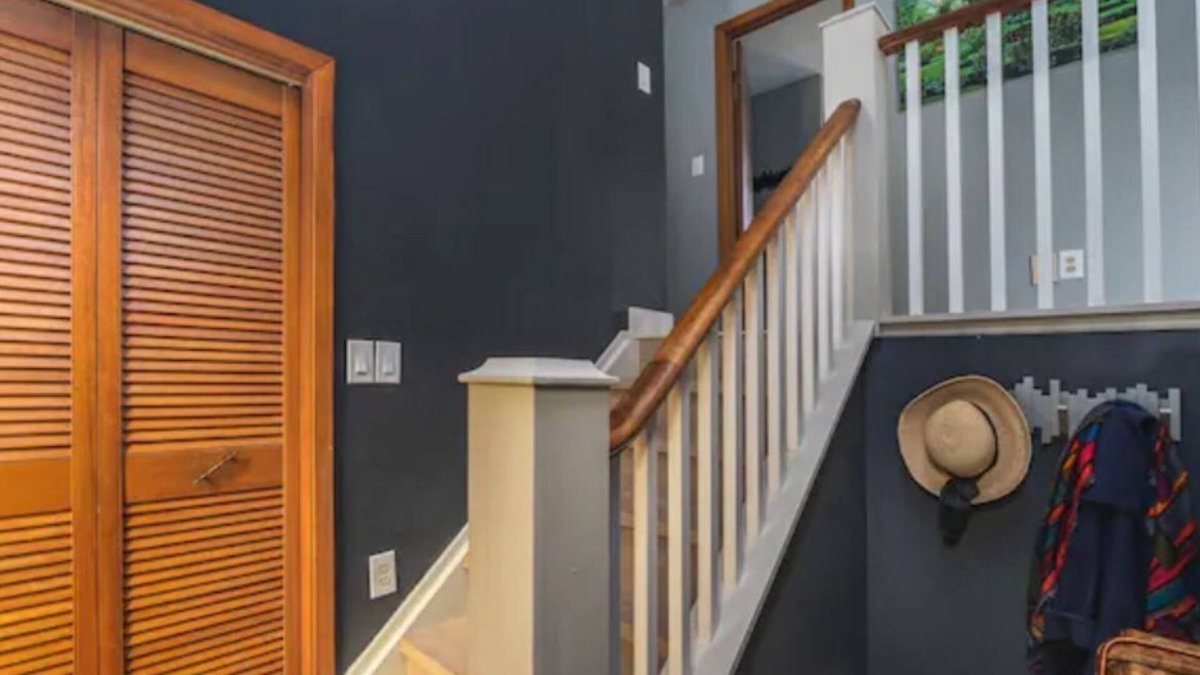 Bloomfield House | Large Home