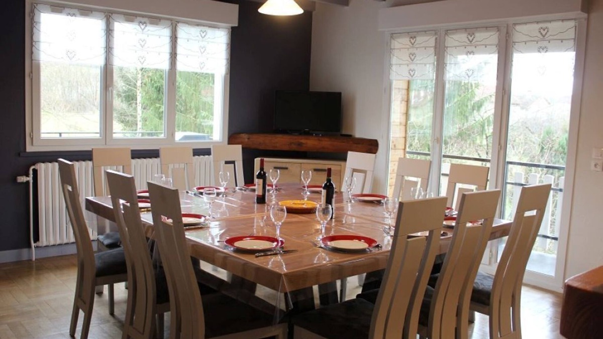 Sirod House | Large house for up to 14 people with lots of space