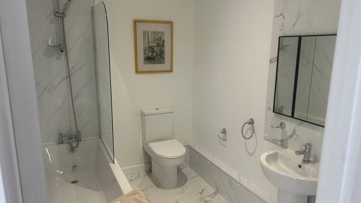 Glencarse House | Large & Impressive newly built 5-Bed detached house