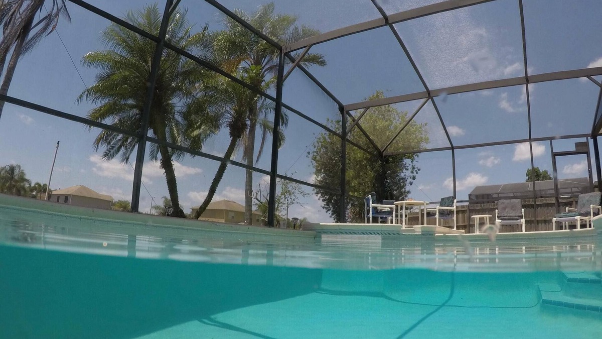 Crescent Lakes Villa | Large Kissimmee Lakeside Villa with South Facing Pool and Spa