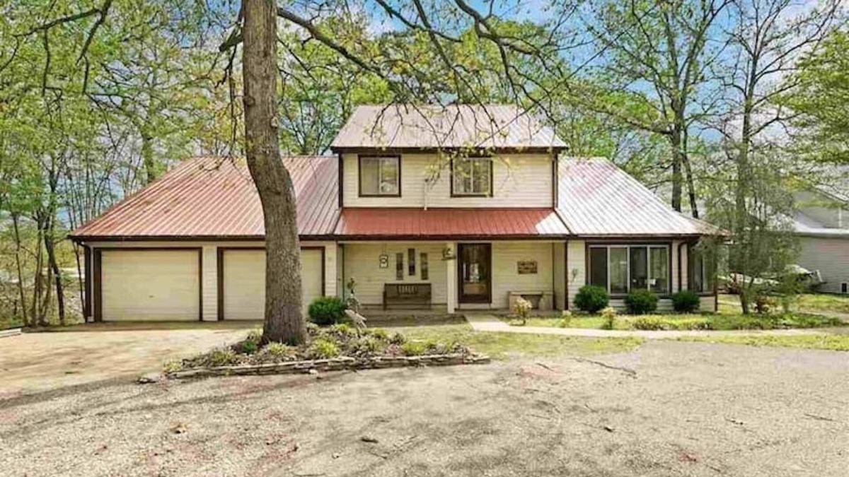 Lutts House | Large Lake House on Pickwick Lake