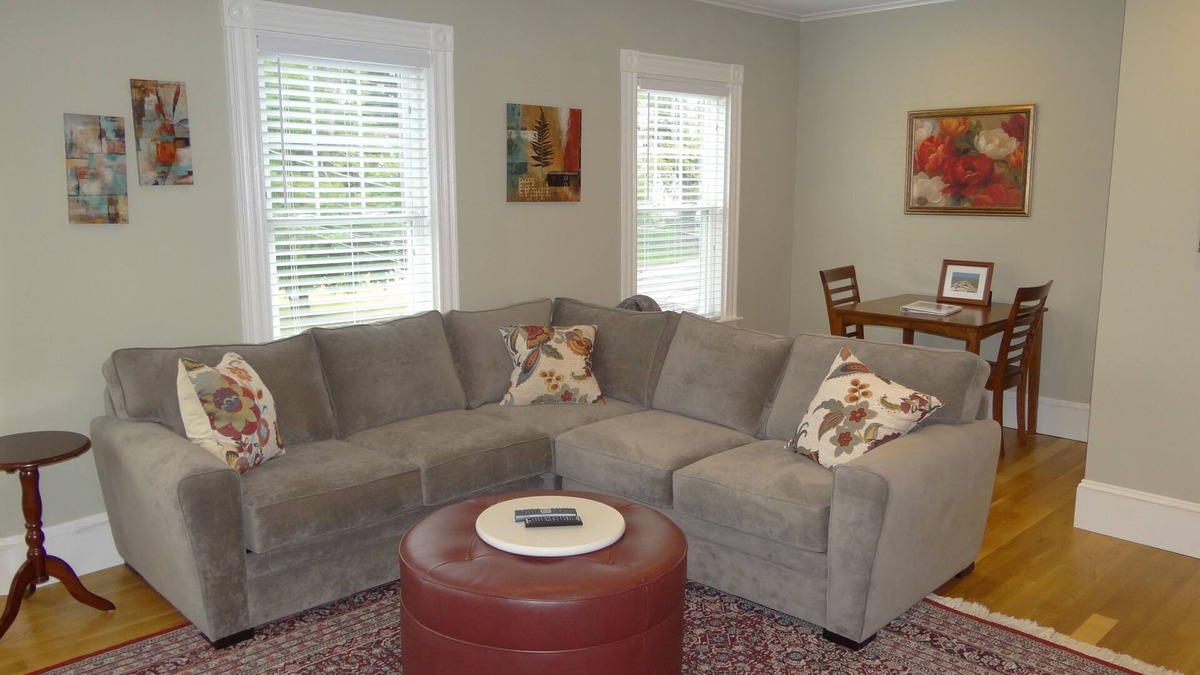Plymouth House | Large, luxurious, family friendly two level condo in the heart of Plymouth