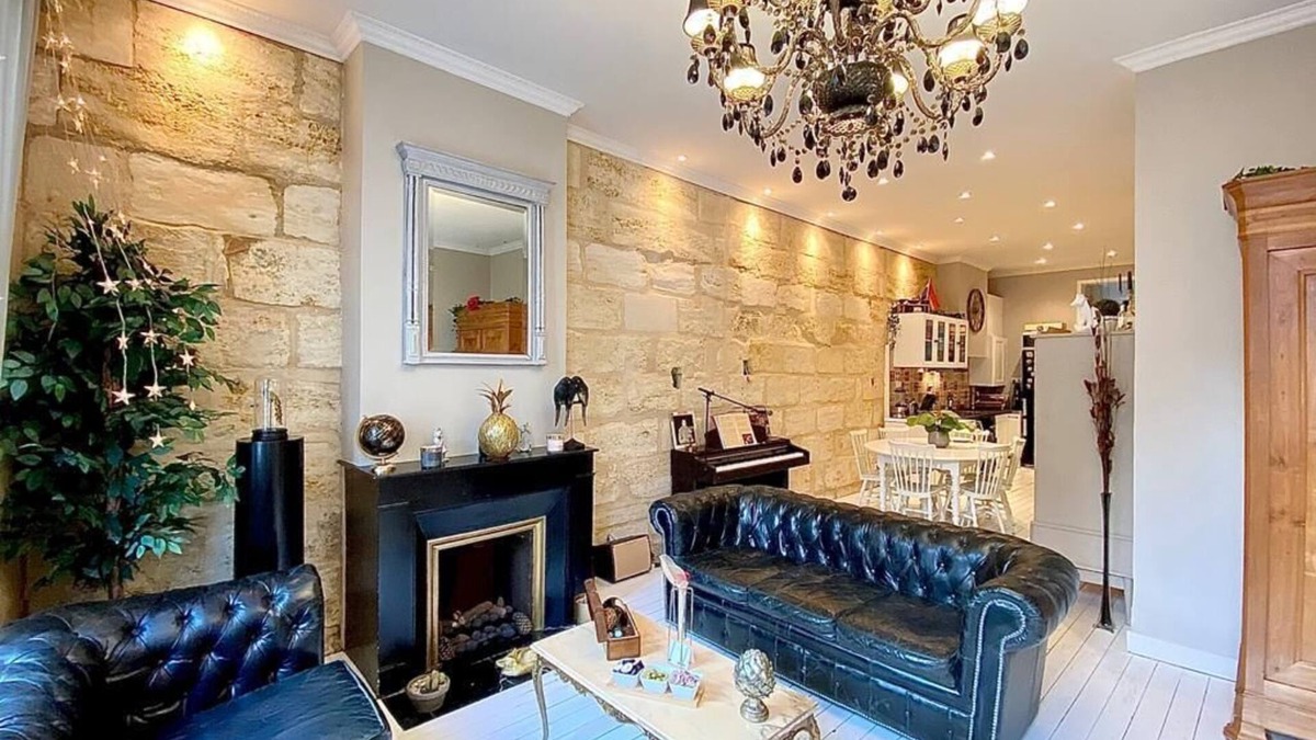 Nansouty-Saint-Genes Apartment | Large Luxury Apartment with Jacuzzi, Terrace and Parking in Hyper Centre!