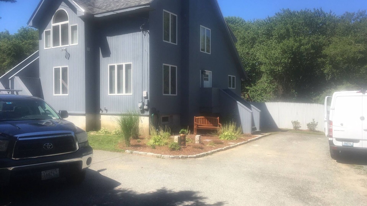 South Kingstown House | Large Modern Home Set On 2 Private Acres Located Near Beach