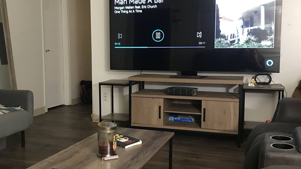 Bloomington House | Large Modern Smart House, voice controlled